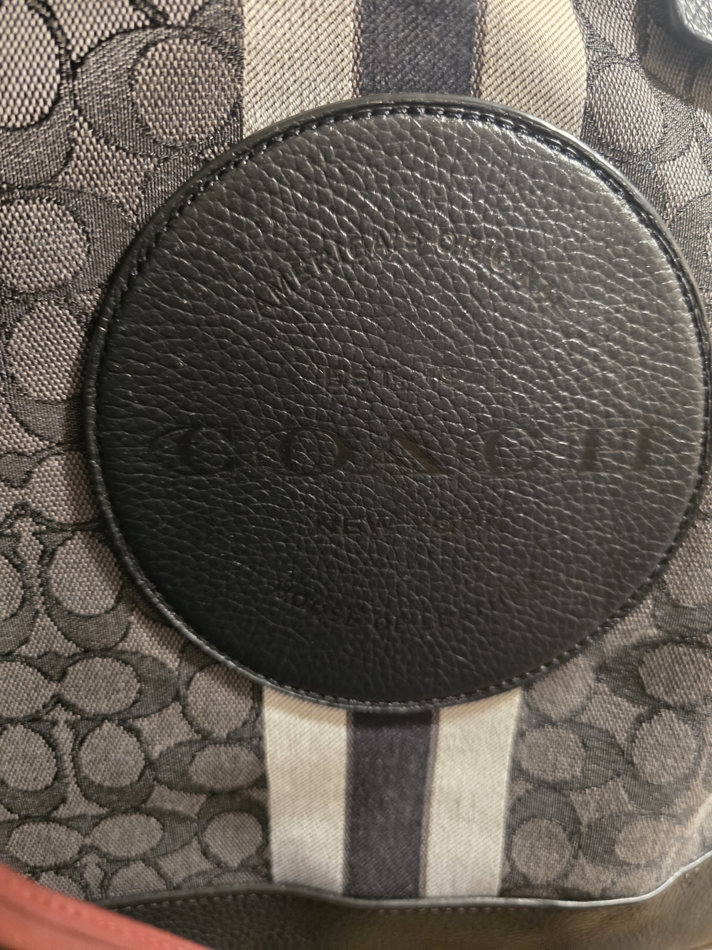 Coach Men’s Duffel Bag with Wallet in Charcoal and Black - Picture 8 of 8